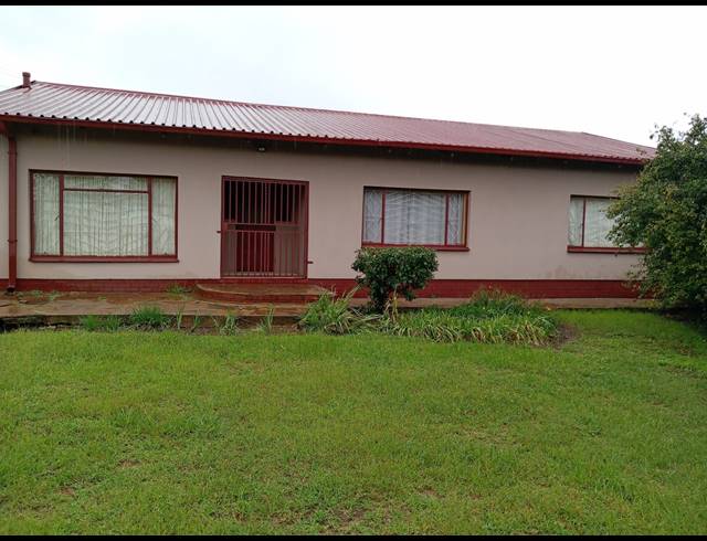 3 BEDROOM HOUSE FOR SALE IN ORANJEVILLE
